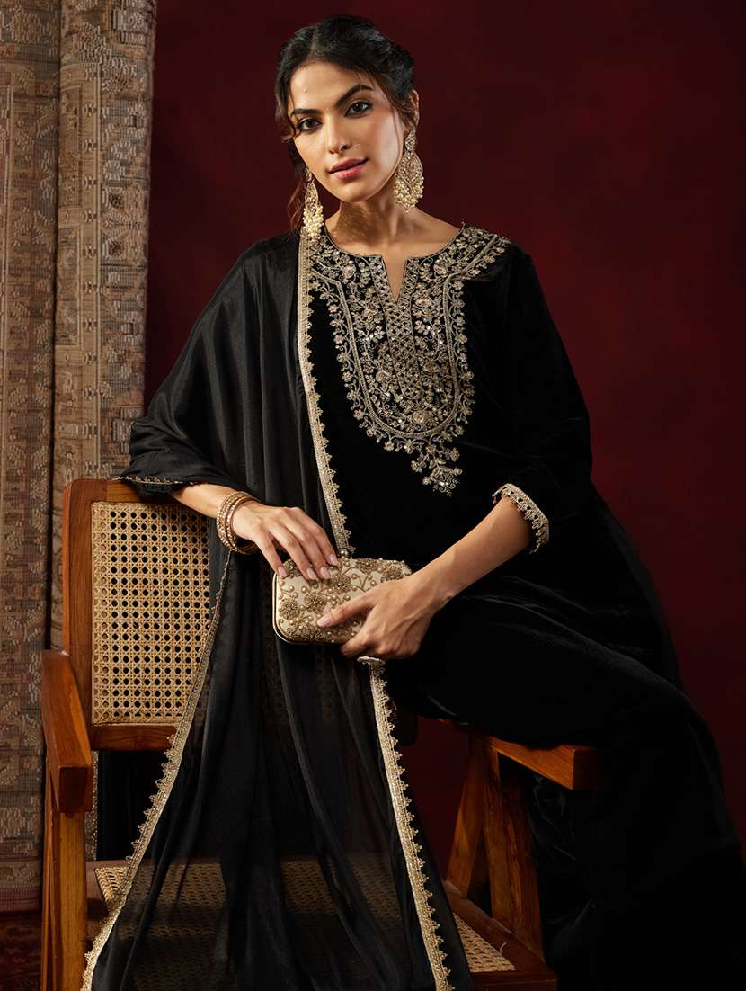 women black kurta dupatta set - 22440058 -  Standard Image - 1