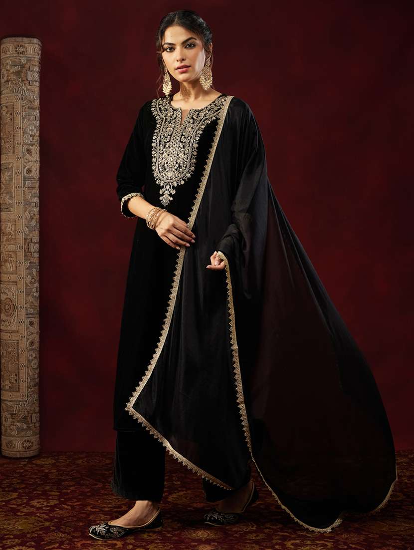 women black kurta dupatta set - 22440058 -  Standard Image - 4