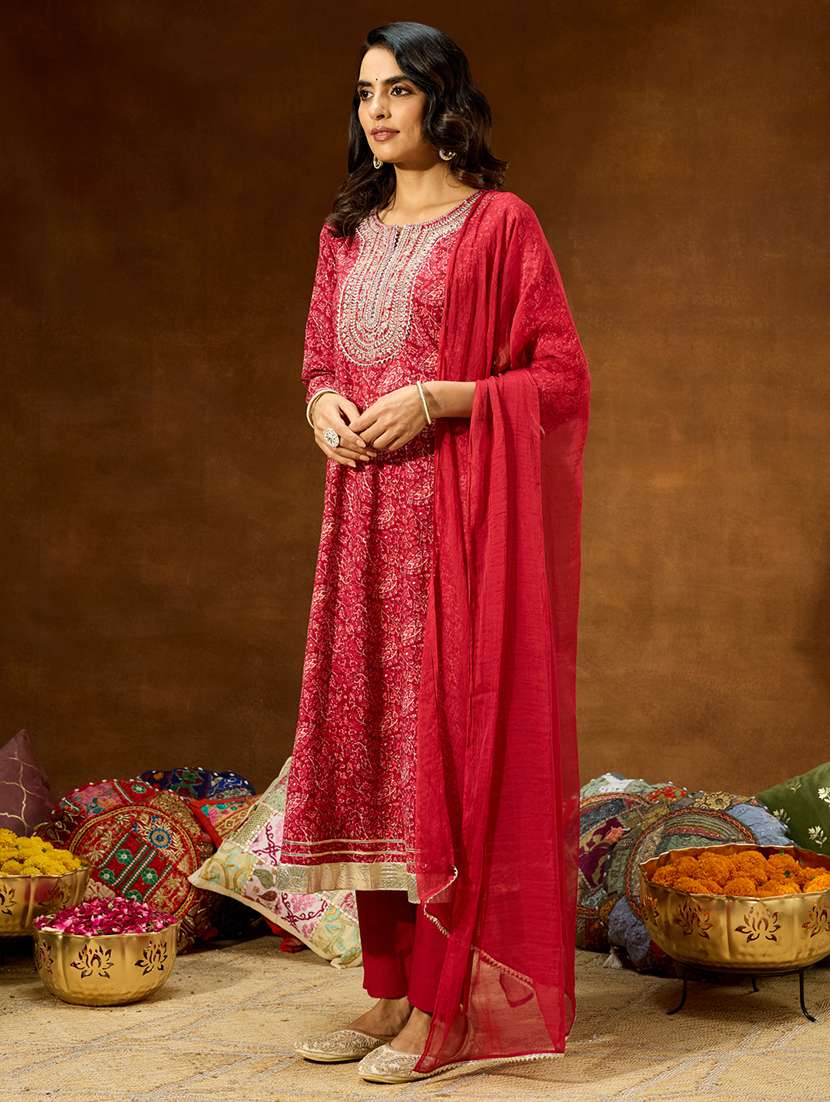 women maroon kurta dupatta set - 22440063 -  Standard Image - 4