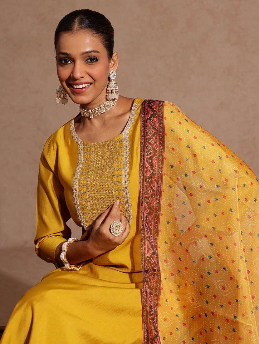 women yellow kurta dupatta set - 22440074 -  Standard Image - 1
