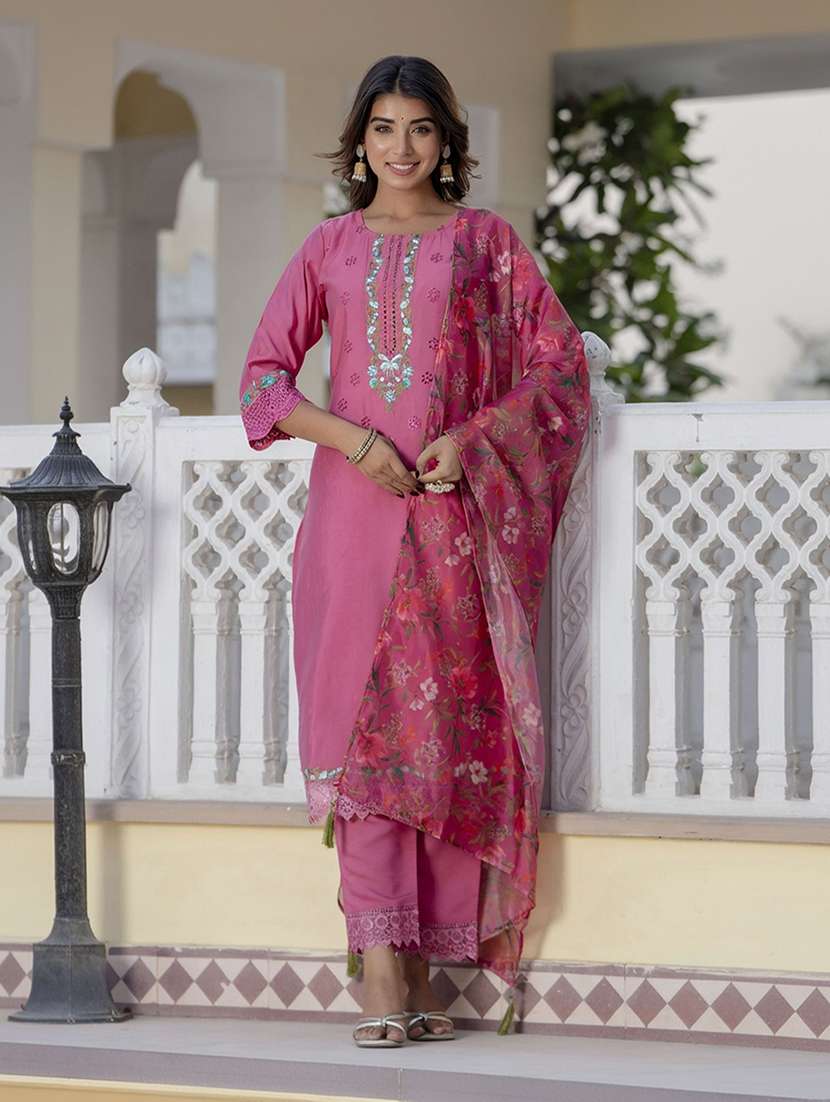 women solid with work three quarter sleeve kurta pant with dupatta set