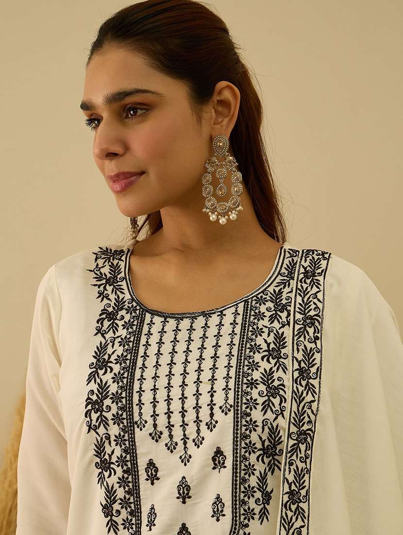 Women Solid With Work Three Quarter Sleeve Kurta Pant With Dupatta Set - 22440149 -  Standard Image - 1