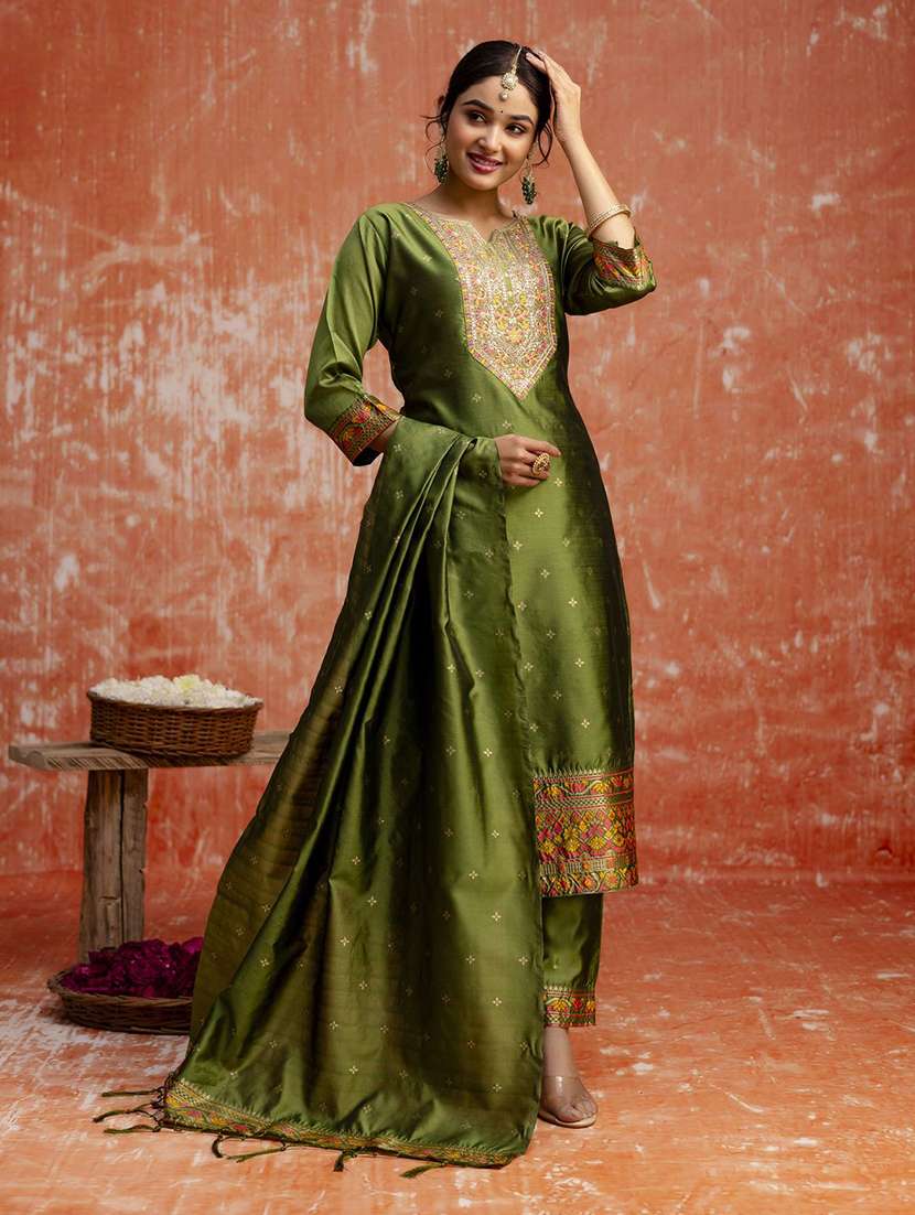 women self design green kurta dupatta set - 22440258 -  Standard Image - 1