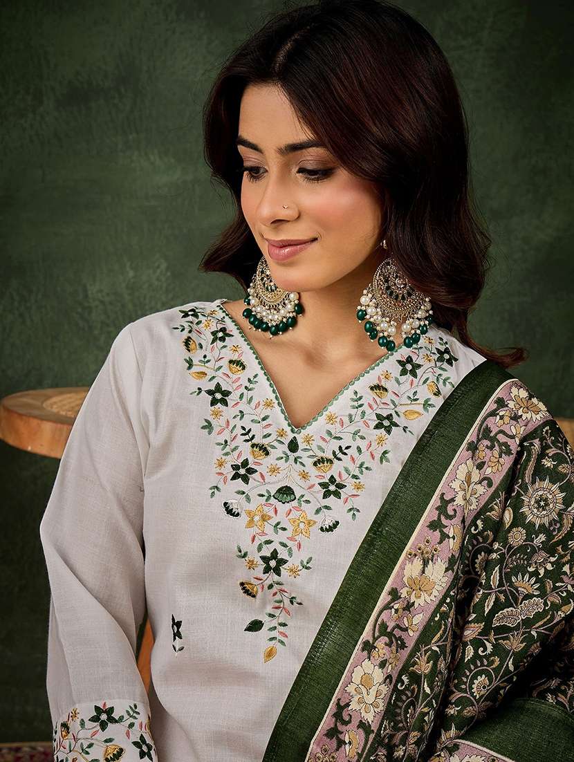 women self design white kurta dupatta set - 22440351 -  Standard Image - 1