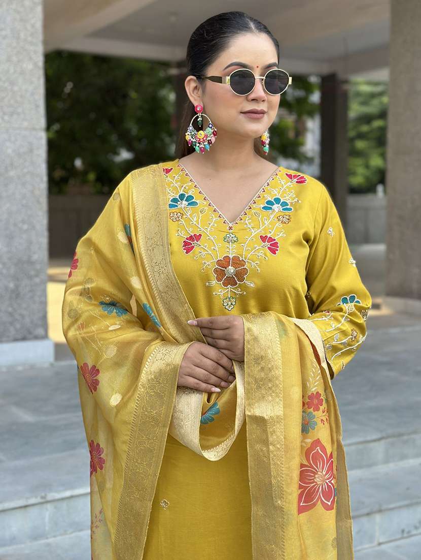 women yellow kurta dupatta set - 22440373 -  Standard Image - 1