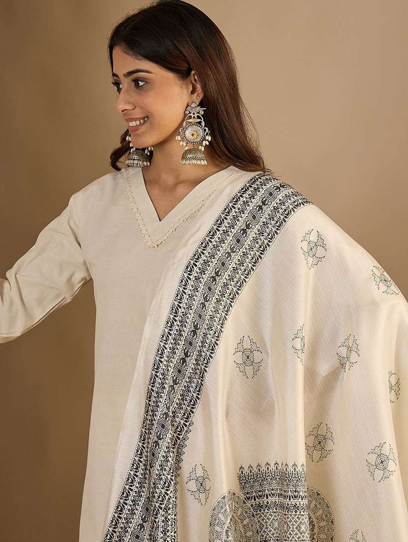 women white kurta dupatta set - 22440380 -  Standard Image - 1