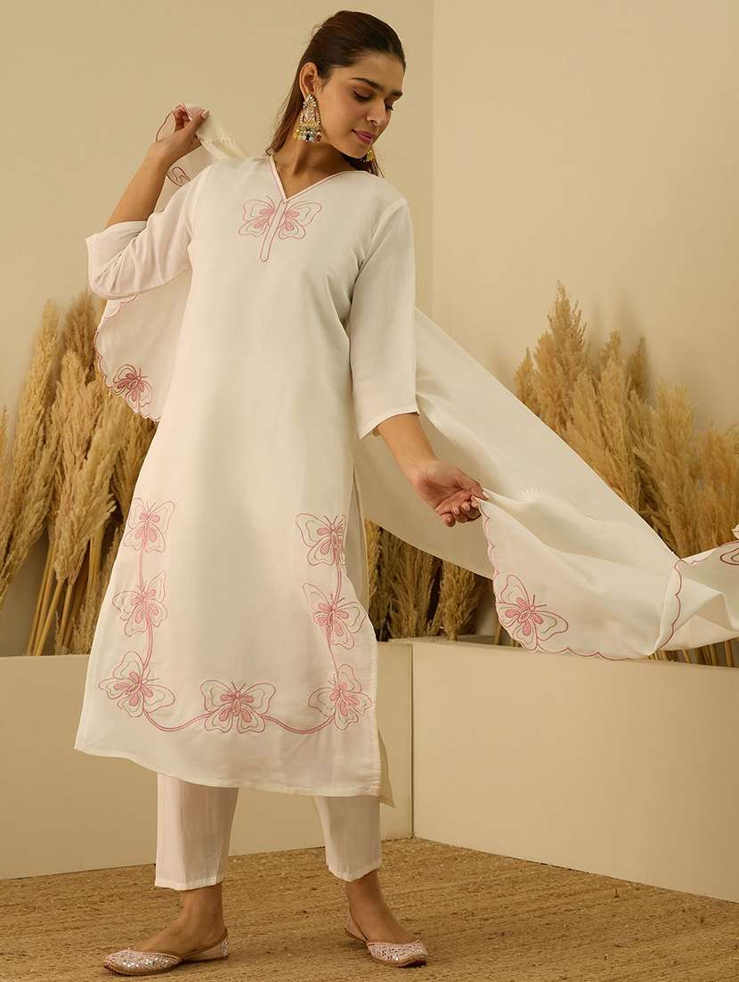 women self design white kurta dupatta set