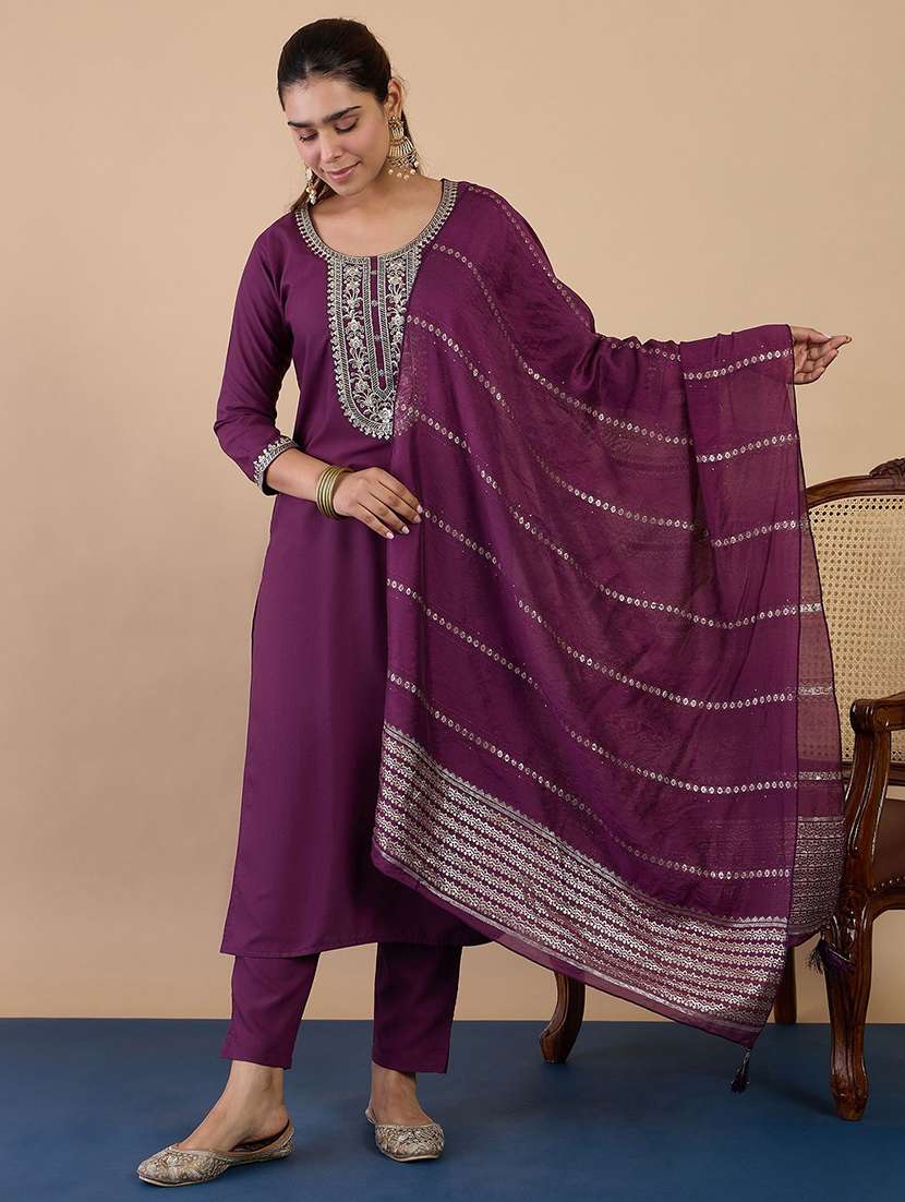 women solid with work three quarter sleeve kurta pant with dupatta set