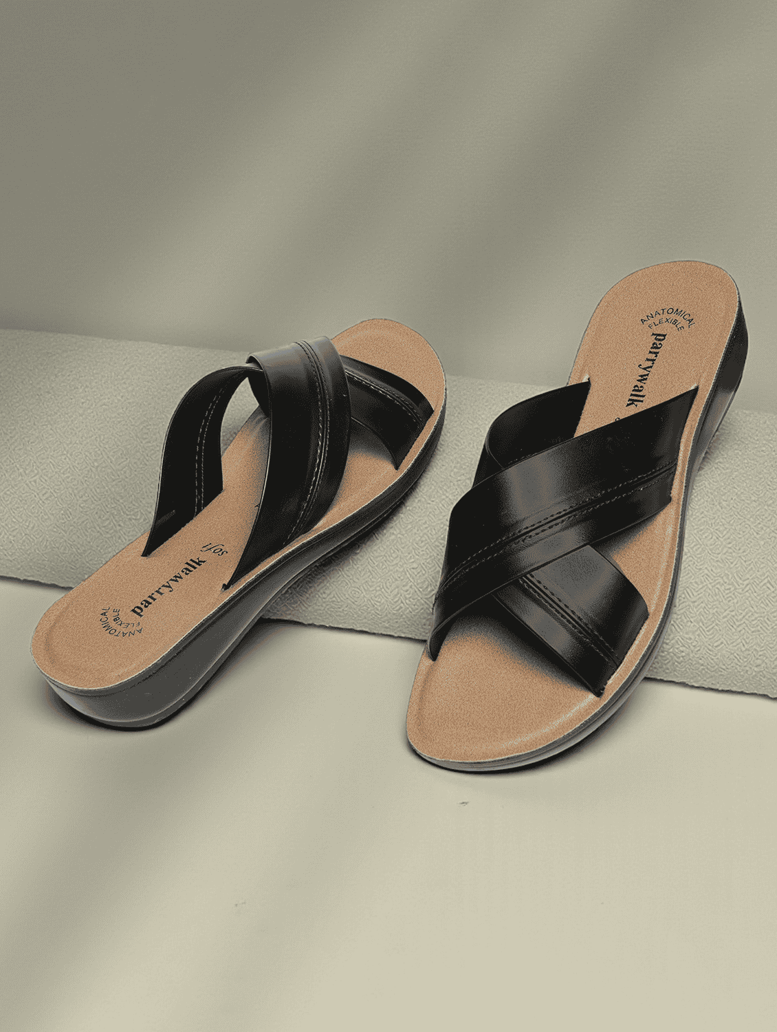 women solid slip on flat sandals