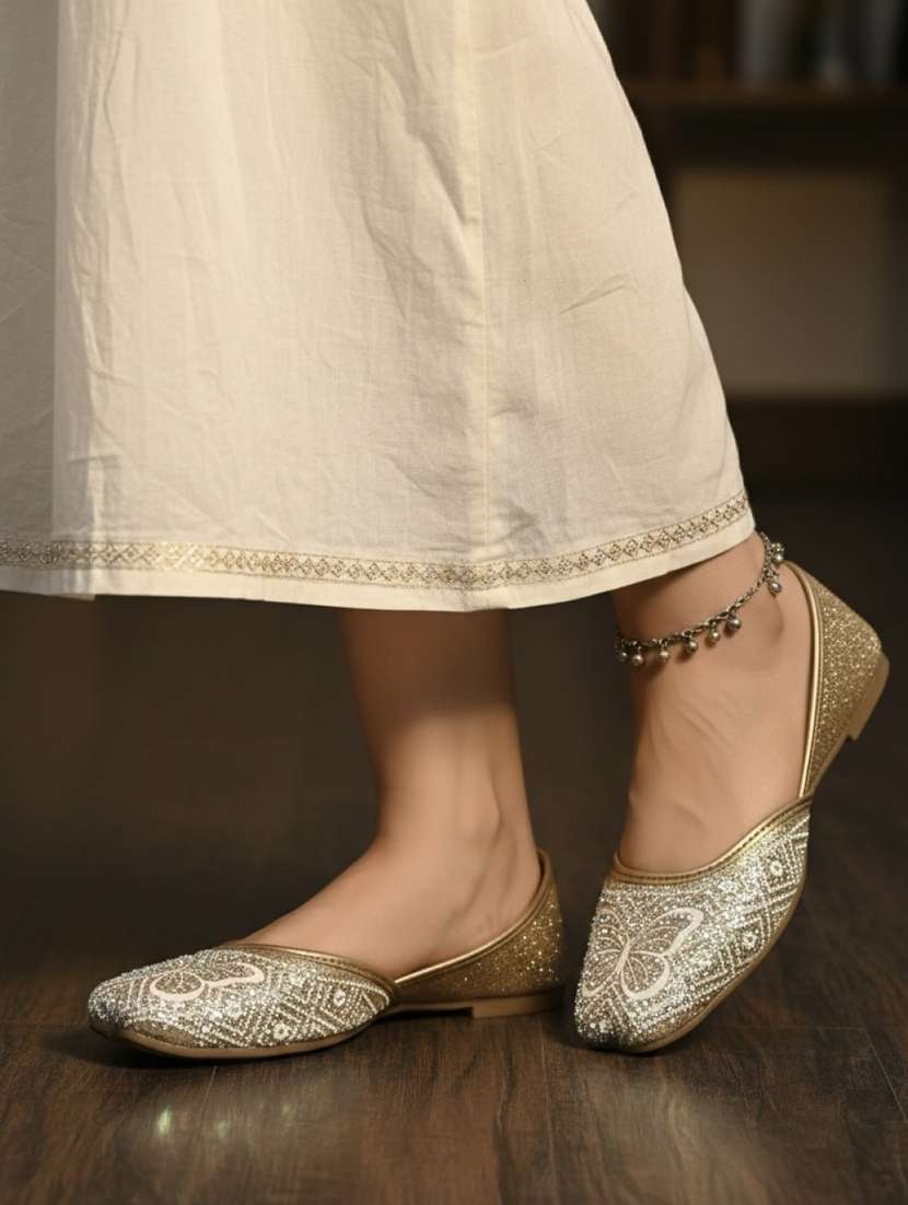 women embellished slip on mojari - 22440683 -  Standard Image - 1