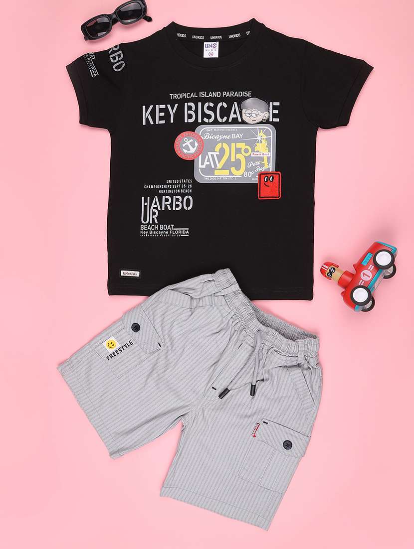 boys printed short sleeves t-shirt and shorts set - 22440990 -  Standard Image - 1