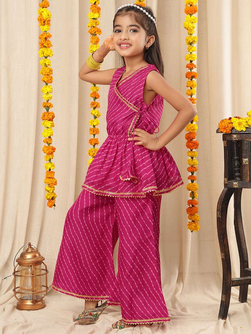 girl  magenta cotton blend kurta palazzo set suit set - 22441078 -  Standard Image - 4