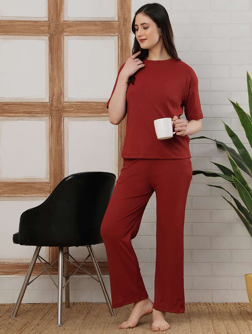women maroon cotton blend straight trouser - 22441207 -  Standard Image - 4
