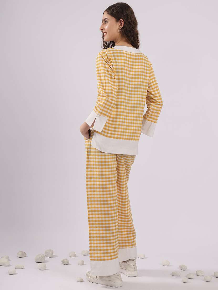 women checkered nightwear pyjama set - 22441238 -  Standard Image - 4