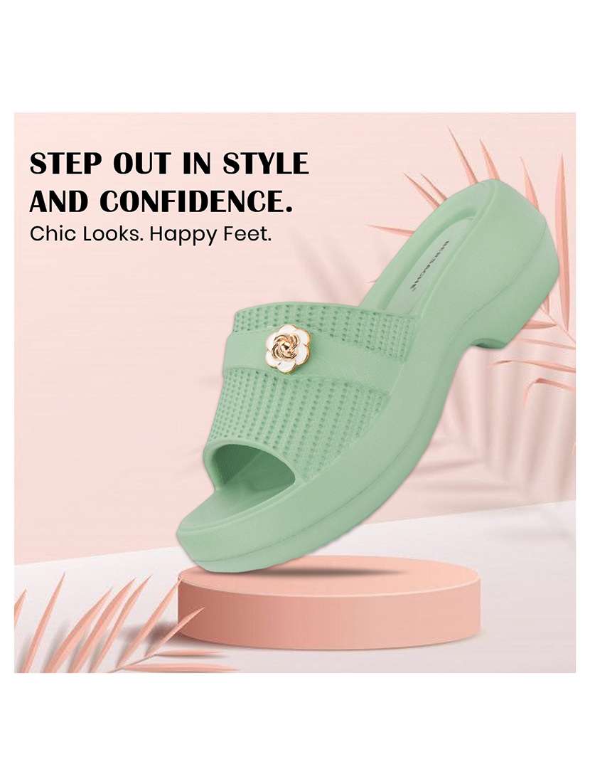 women green slip on sandal - 22441456 -  Standard Image - 4