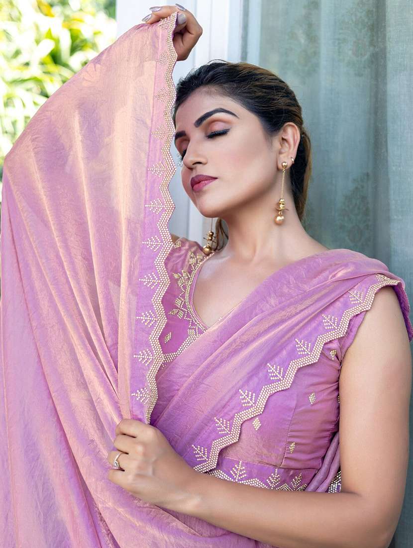women solid with embellished bordered saree - 22442429 -  Standard Image - 1