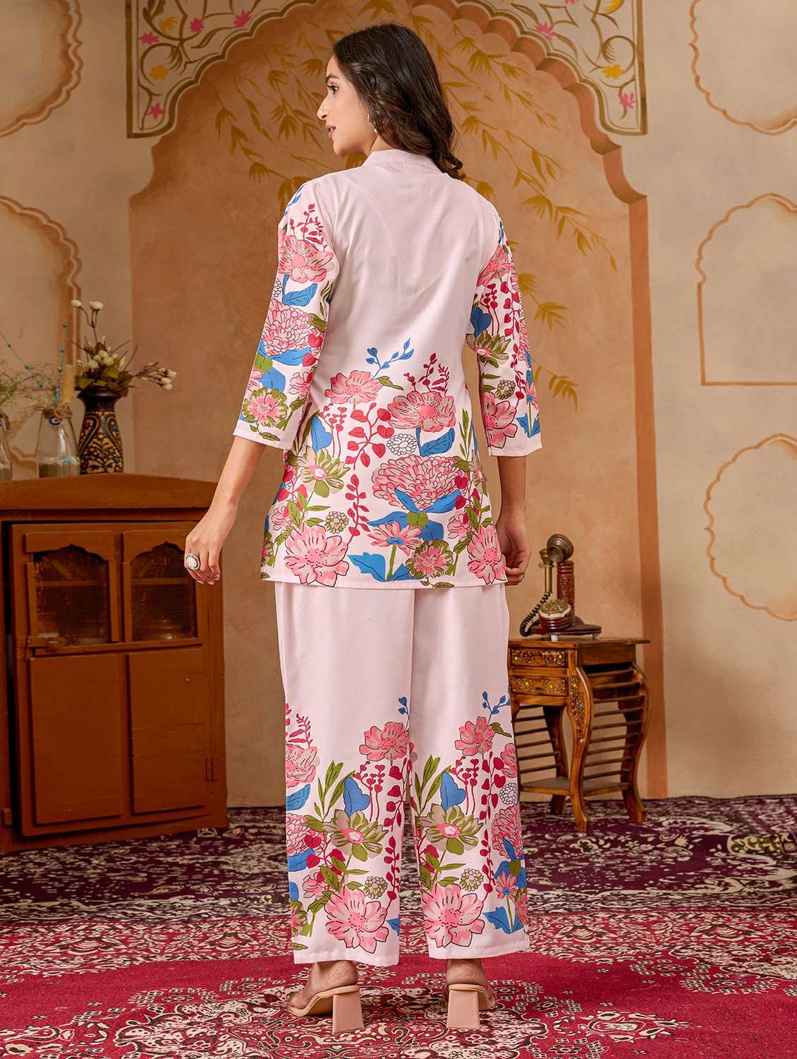 women printed pink kurta pant set - 22442941 -  Standard Image - 4