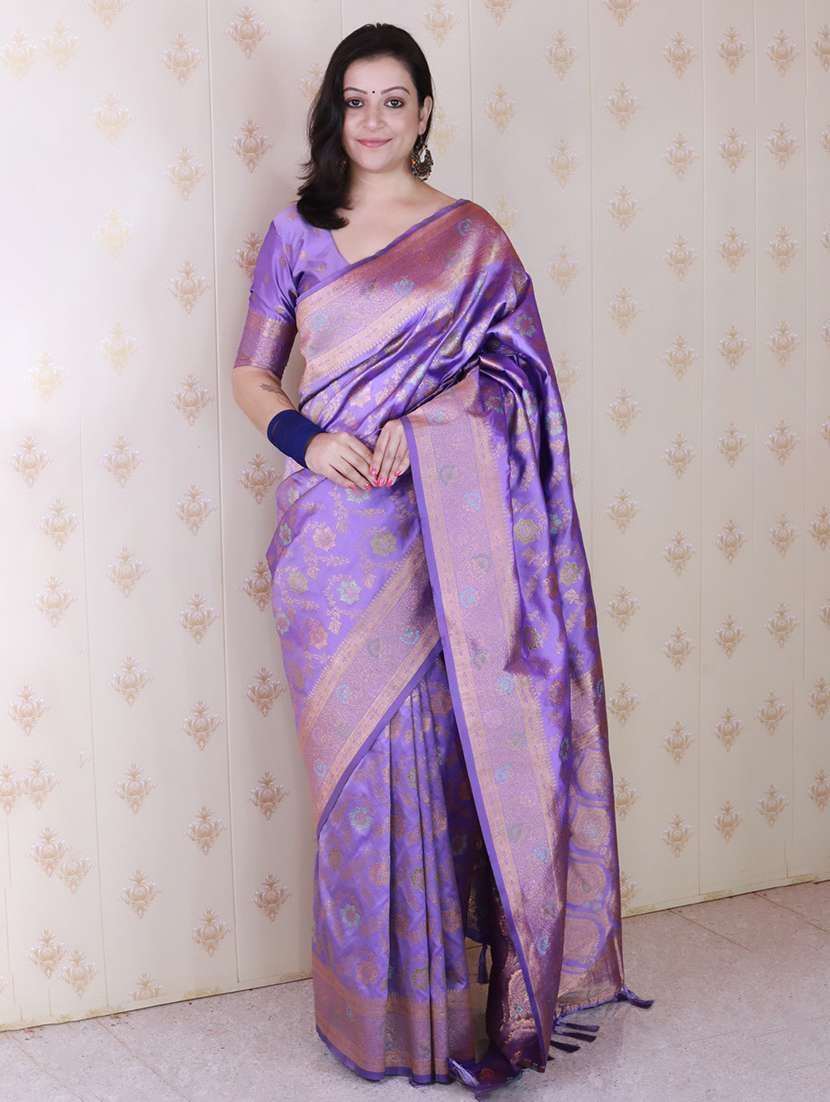 women self design banarasi saree with blouse