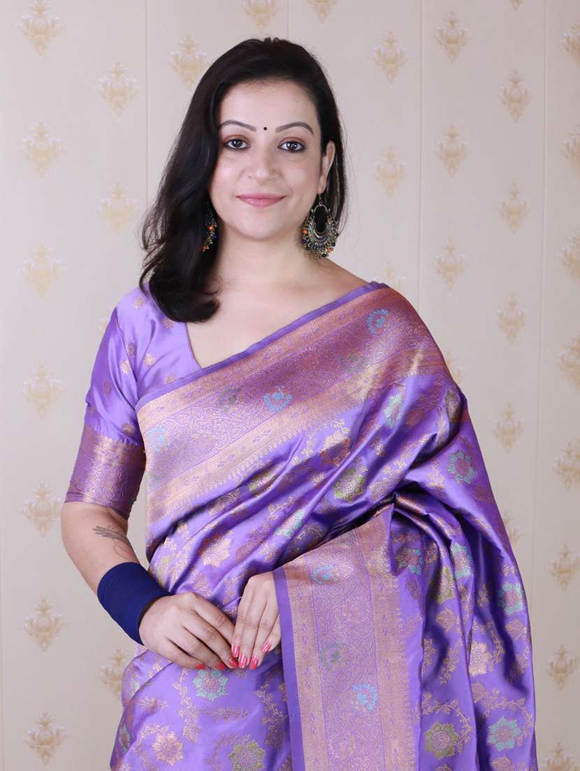 women self design banarasi saree with blouse - 22442975 -  Standard Image - 1