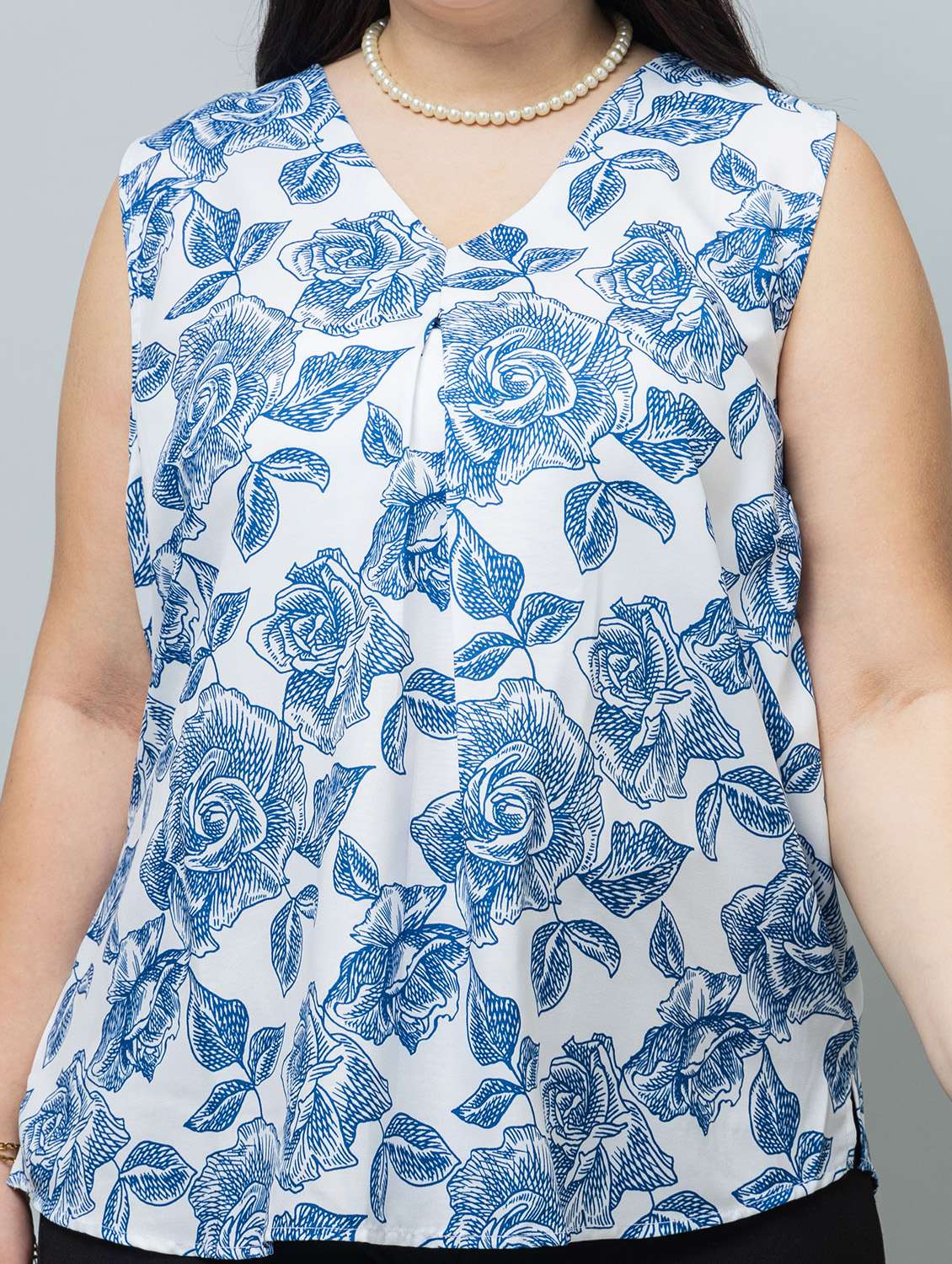 Women Plus Size Pinted Sleeveless Top - 22443578 -  Standard Image - 1