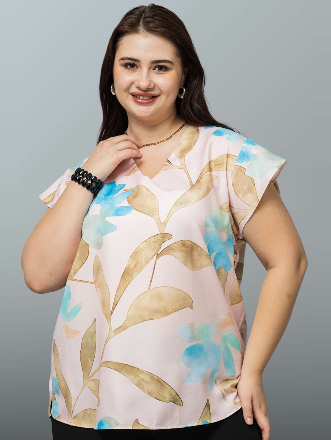 women plus size pinted short sleeve top
