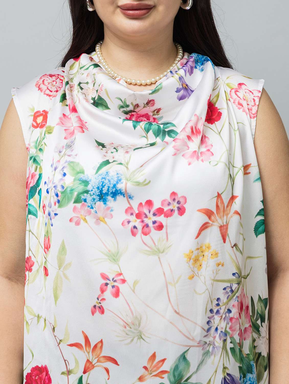 women plus size pinted sleeveless top - 22443583 -  Standard Image - 1
