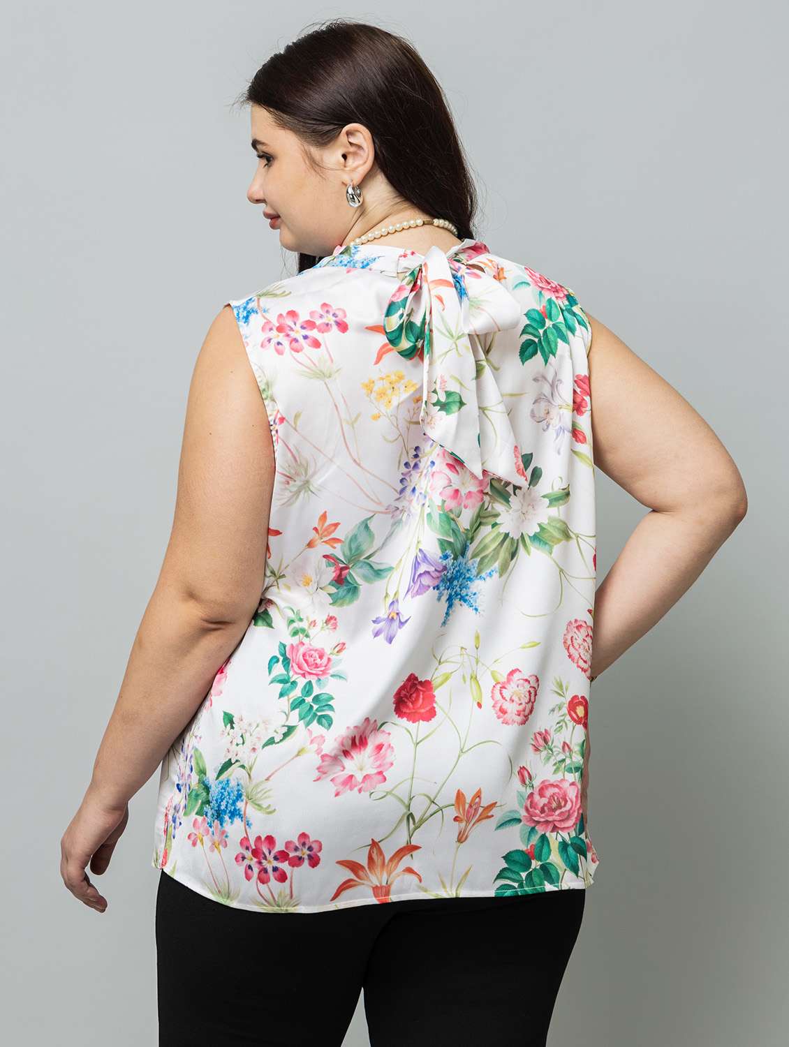 women plus size pinted sleeveless top - 22443583 -  Standard Image - 4