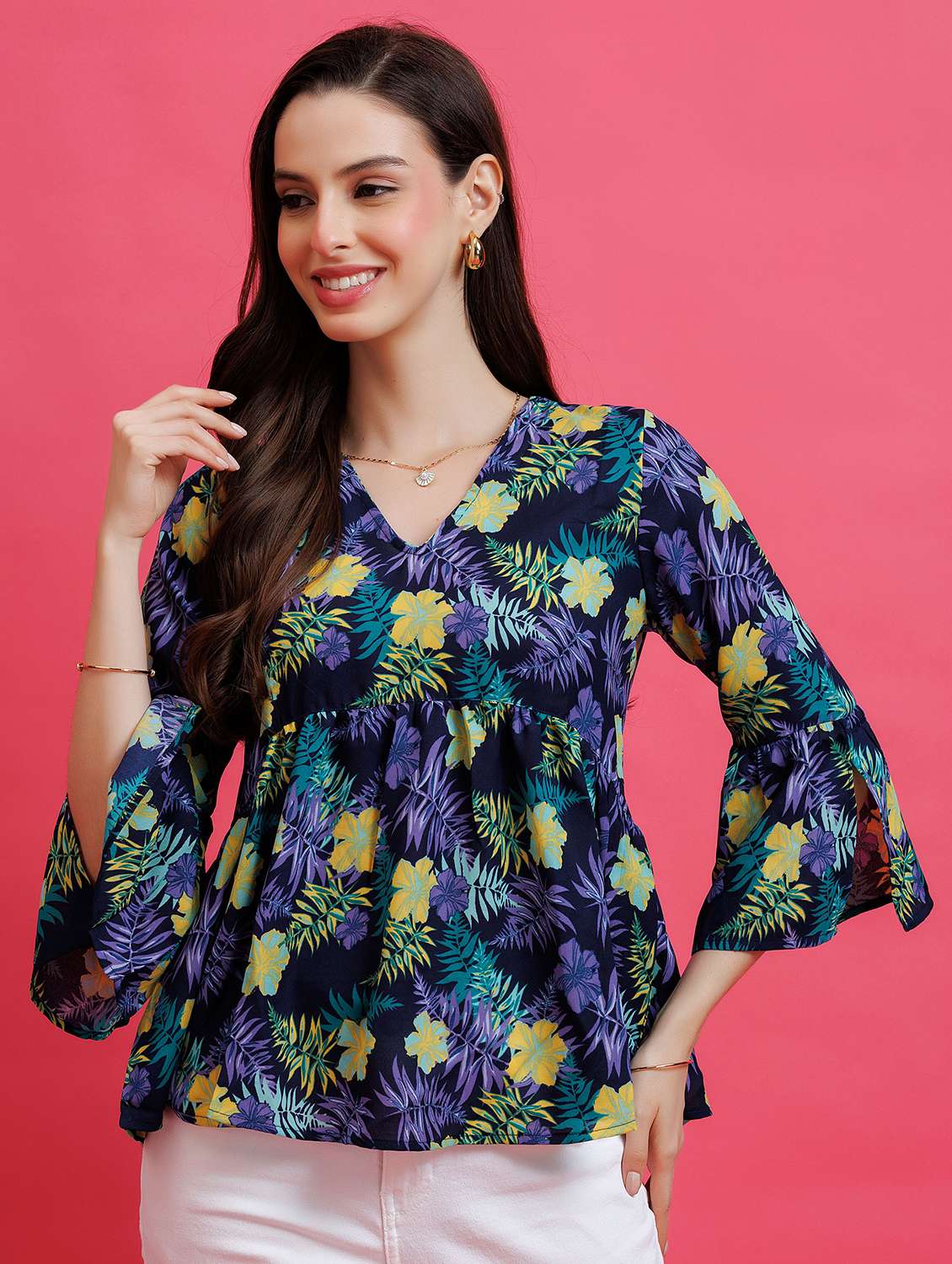 women printed black crepe regular top