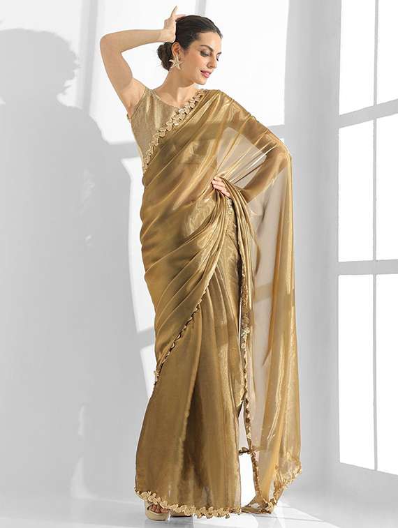 women solid with bordered saree
