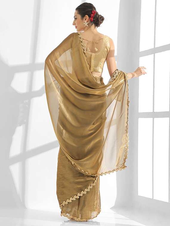 women solid with bordered saree - 22444297 -  Standard Image - 4