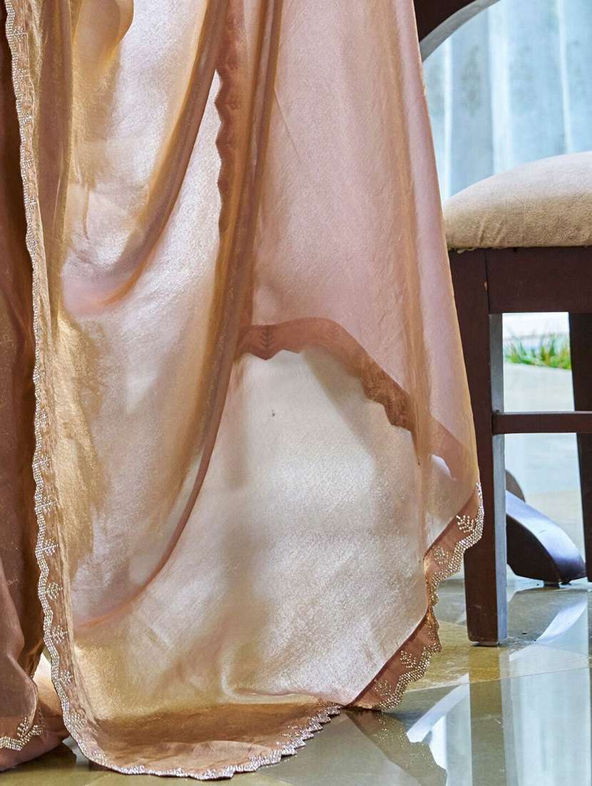 women solid with bordered saree - 22444385 -  Standard Image - 4