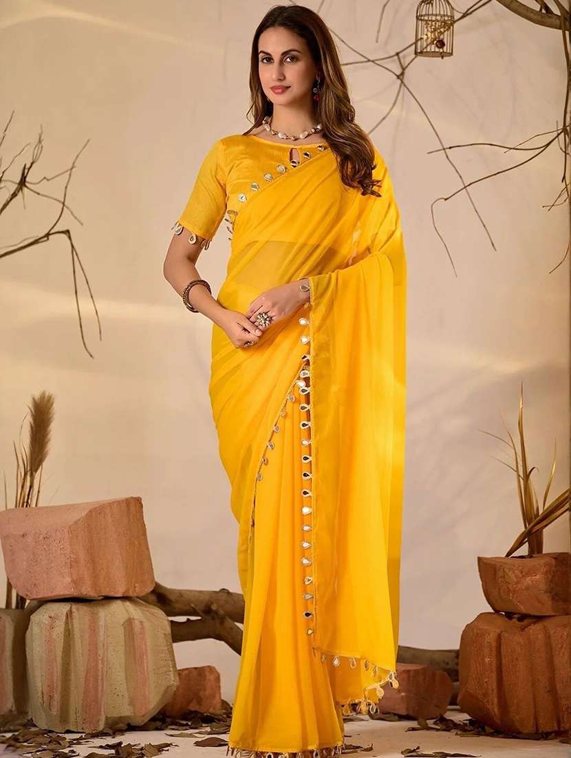 women solid with bordered saree