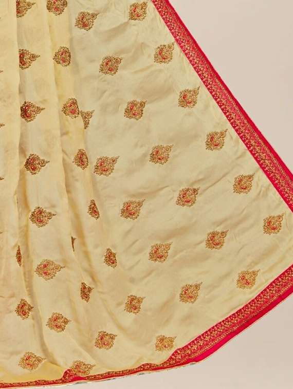 women solid with work embroidered saree - 22444767 -  Standard Image - 4