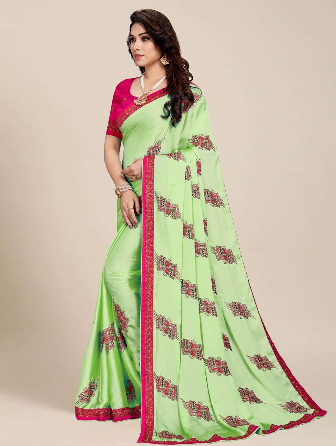 women solid with work embroidered saree - 22444789 -  Standard Image - 1