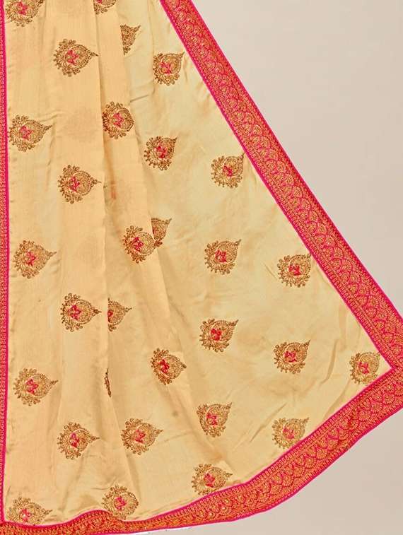 women solid with work embroidered saree - 22444795 -  Standard Image - 4