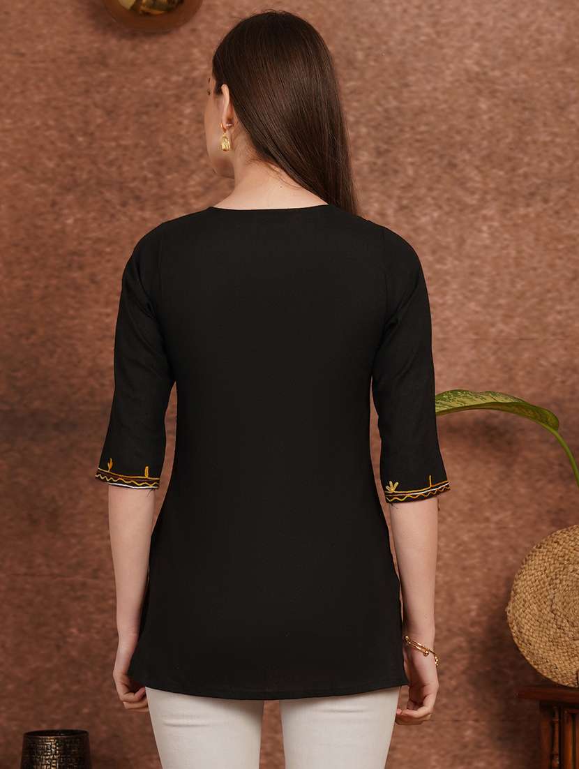 Women Black Cotton A-line Kurta - 22444989 -  Standard Image - 4