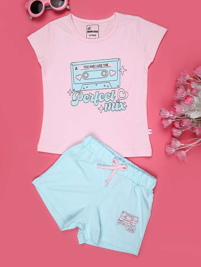 girls printed short sleeve t-shirt & shorts set - 22446903 -  Standard Image - 1