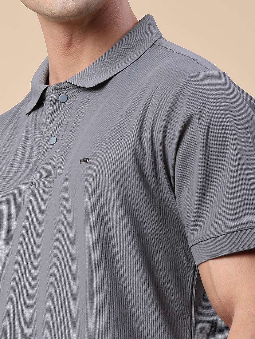 Men Solid Short Sleeves Polo T-shirt - 22447164 -  Standard Image - 1
