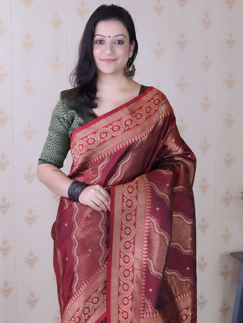 women self design banarasi saree with blouse - 22447560 -  Standard Image - 1