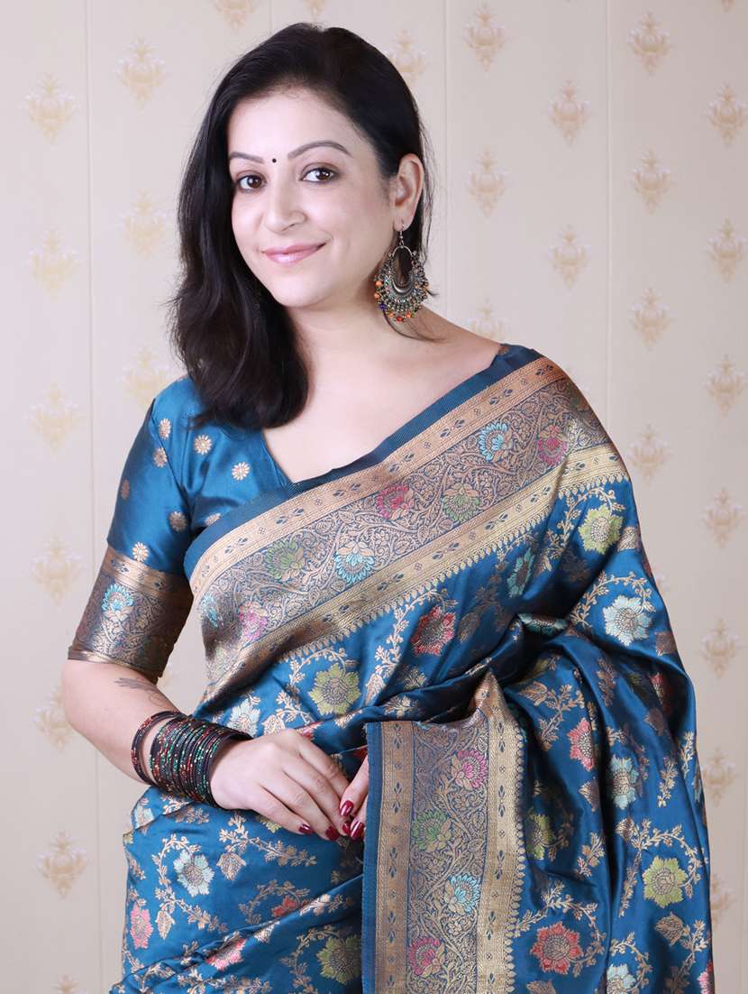 women self design banarasi saree with blouse - 22447788 -  Standard Image - 1