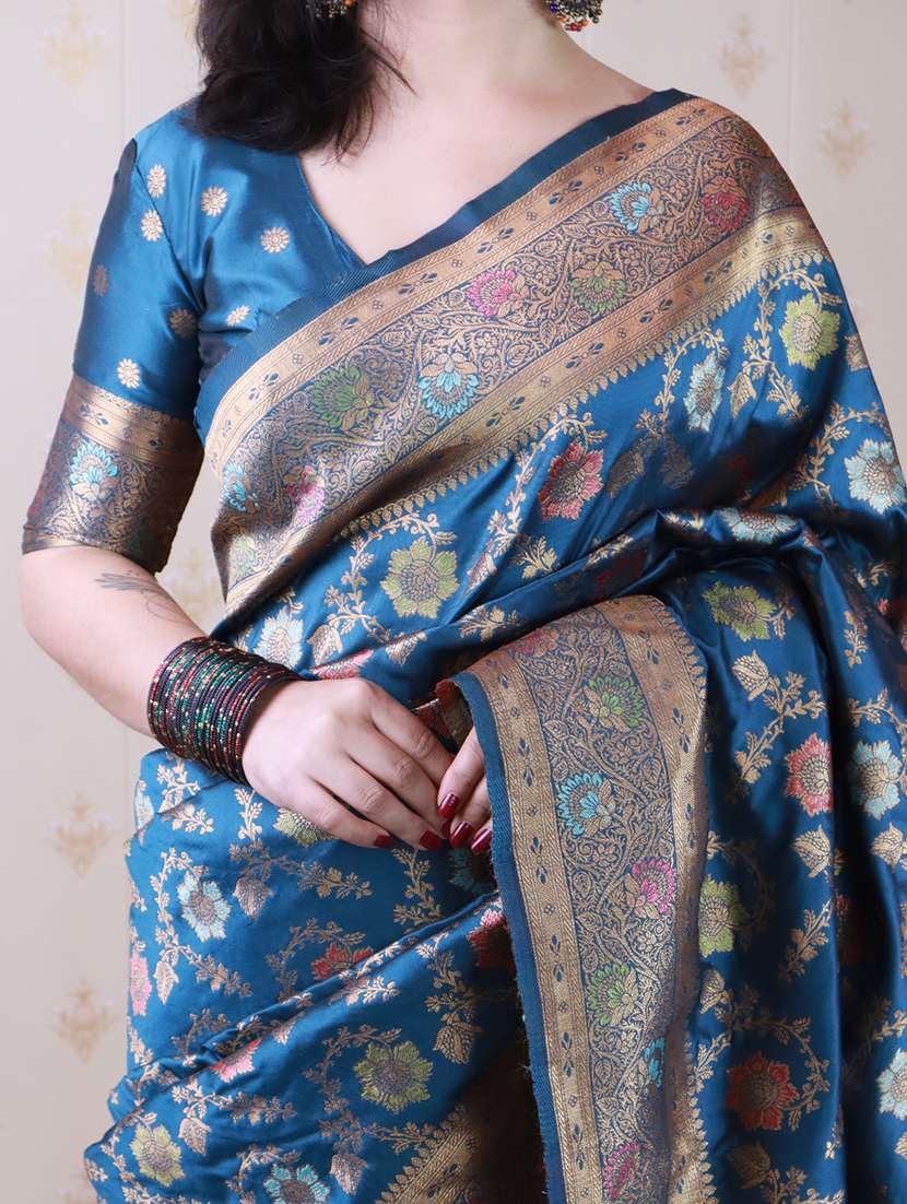 women self design banarasi saree with blouse - 22447788 -  Standard Image - 4