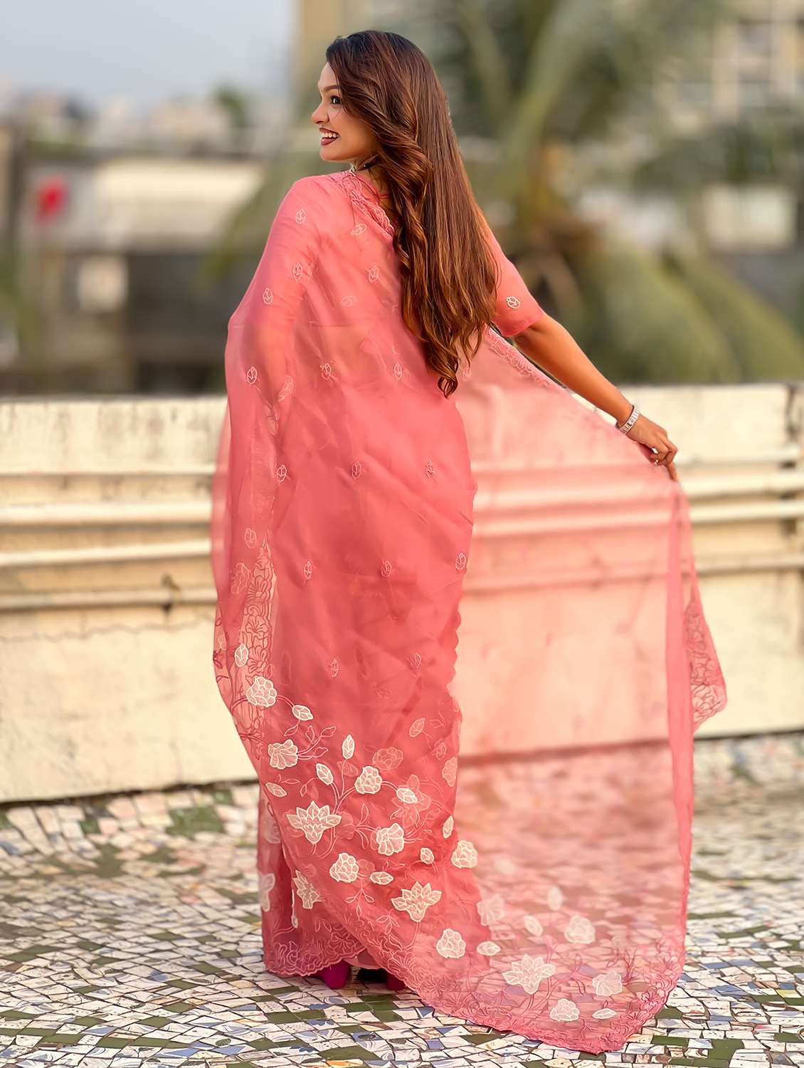 women solid with work embroidered saree with blouse - 22447829 -  Standard Image - 4