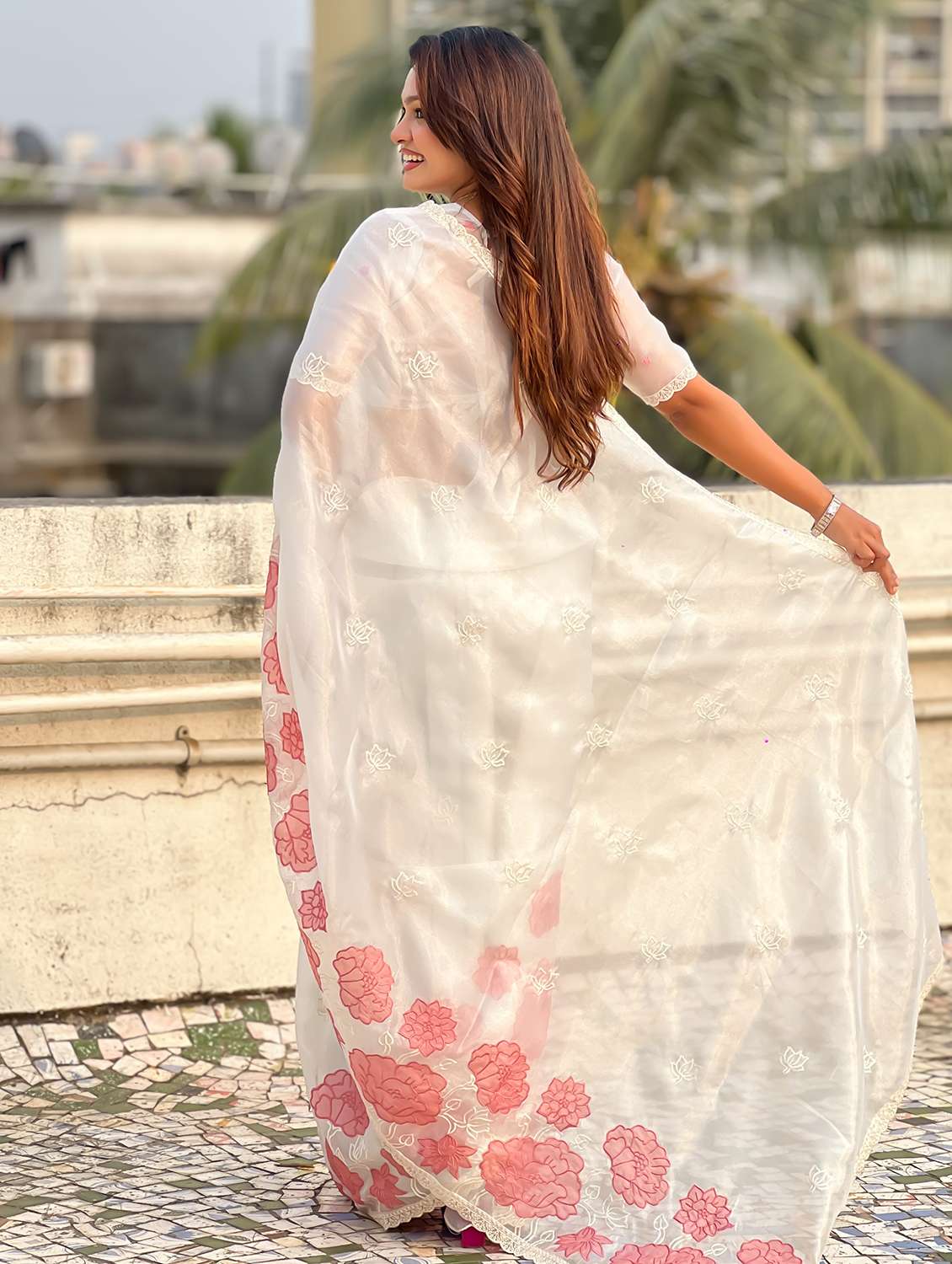 women solid with work embroidered saree with blouse - 22447864 -  Standard Image - 4