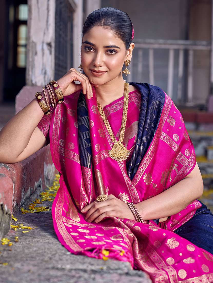 women self design kanjivaram saree with blouse - 22447896 -  Standard Image - 1