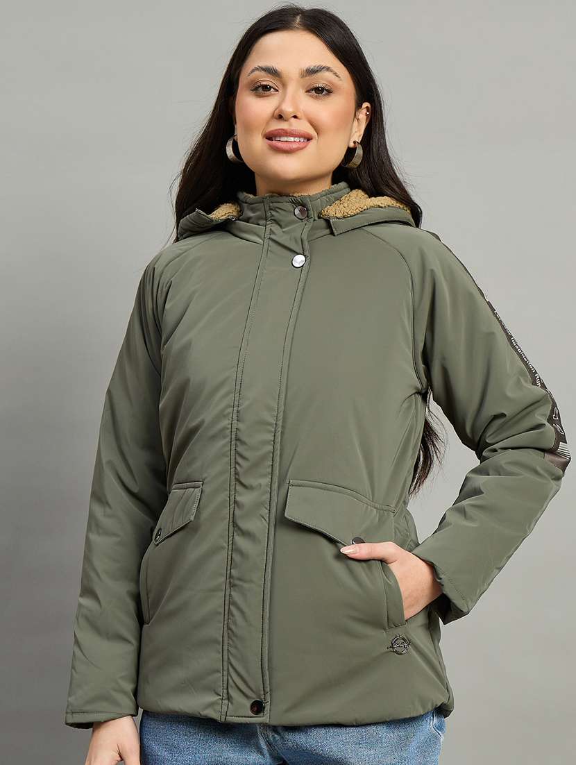 women solid long sleeve quilted jacket