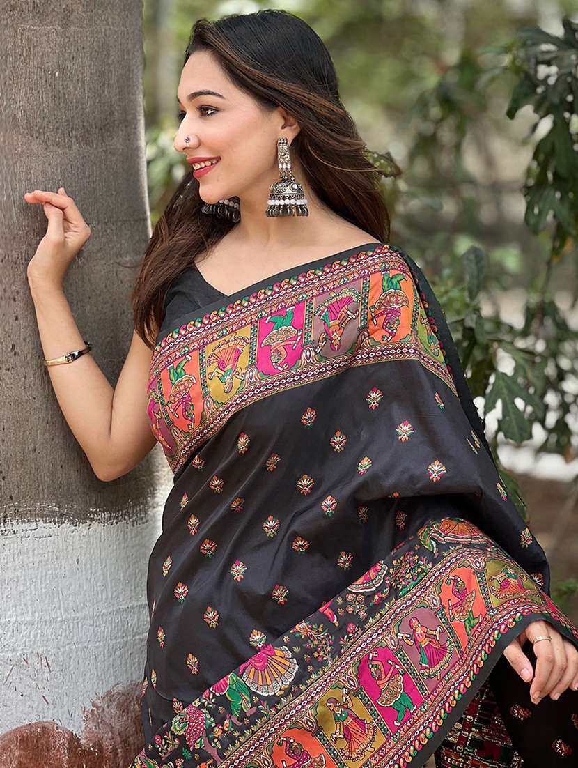 women self design banarasi saree with blouse - 22448420 -  Standard Image - 1