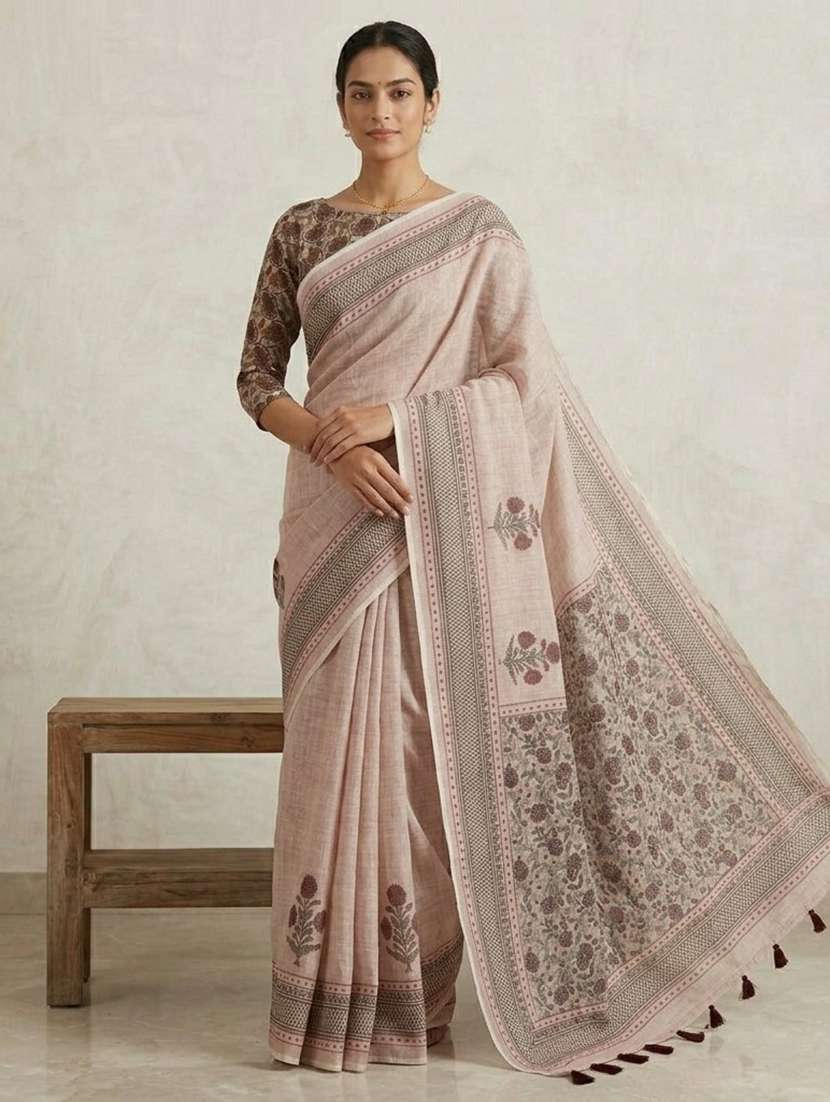 women printed casual wear saree with blouse