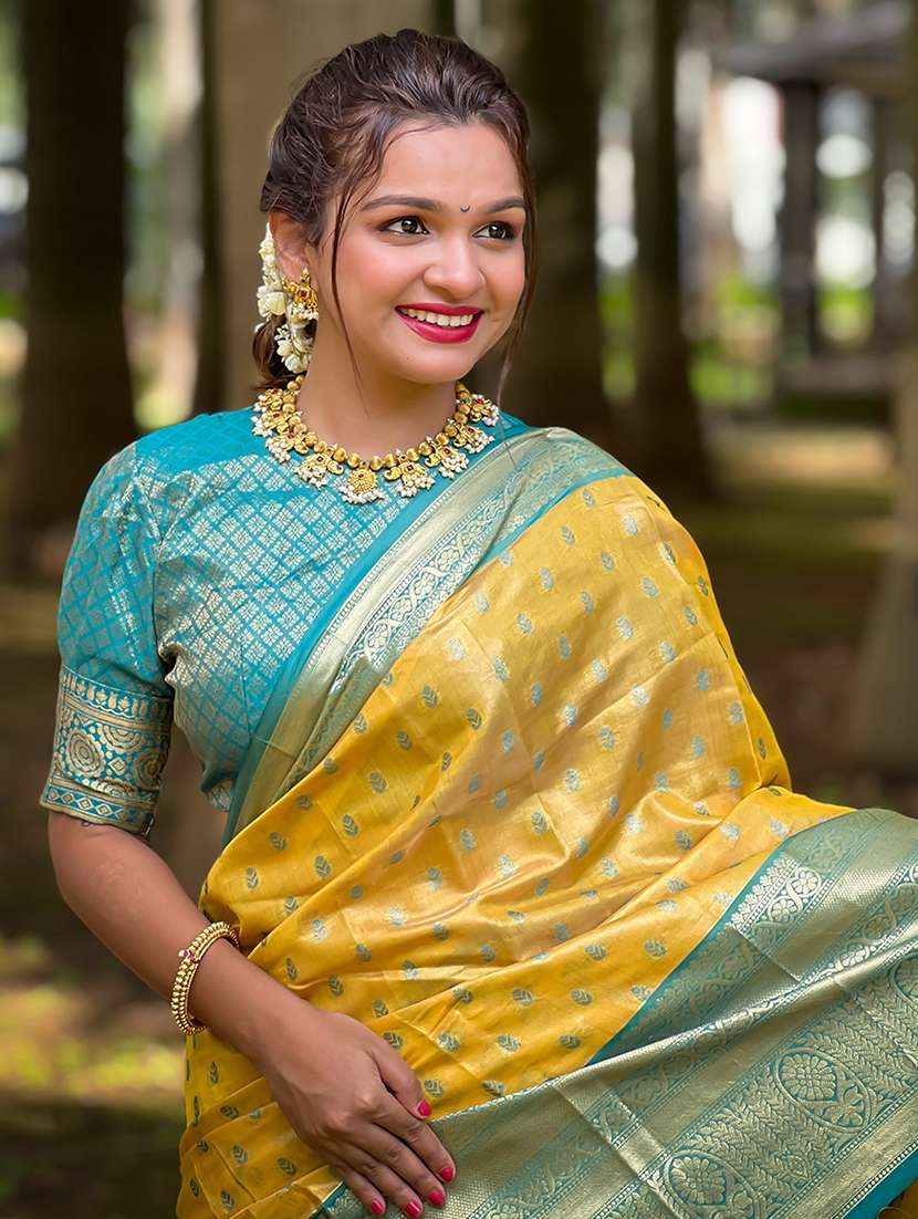 women self design kanjivaram saree with blouse - 22448881 -  Standard Image - 1