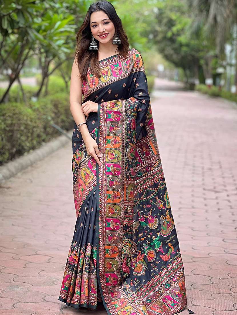women self design banarasi saree with blouse