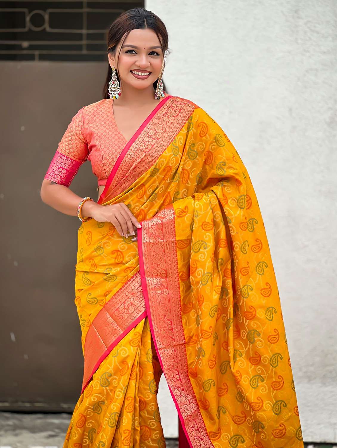 women bandhani patola saree with blouse - 22448913 -  Standard Image - 1